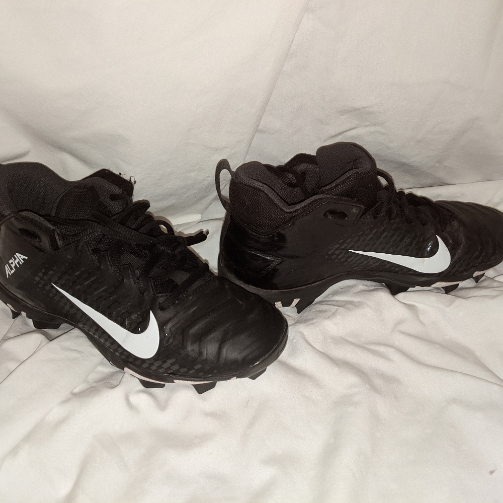 Nike Alpha Football Cleats